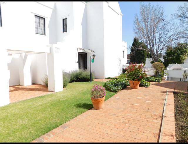 305M² OFFICE FOR SALE IN FERNDALE